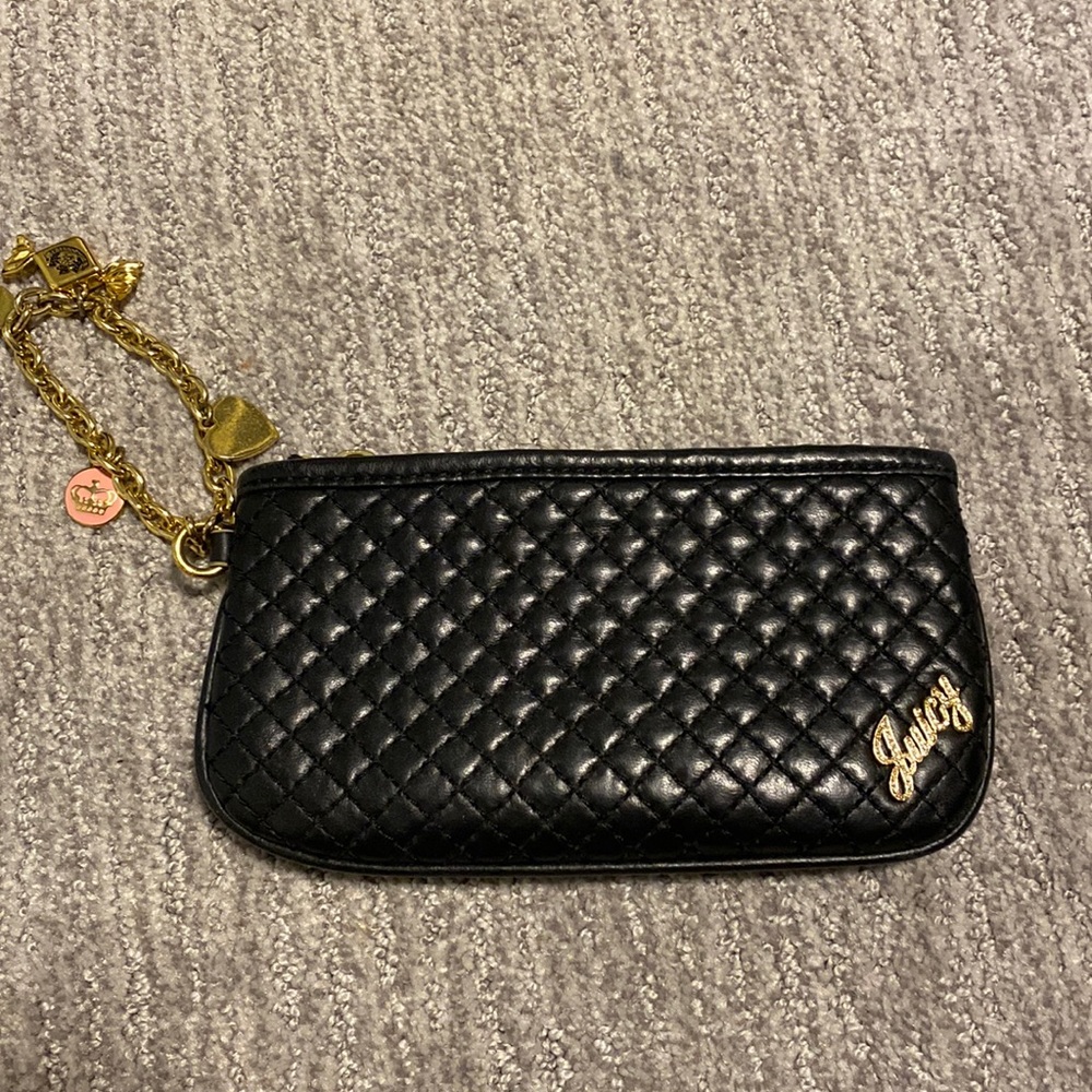 Juicy Wristlet